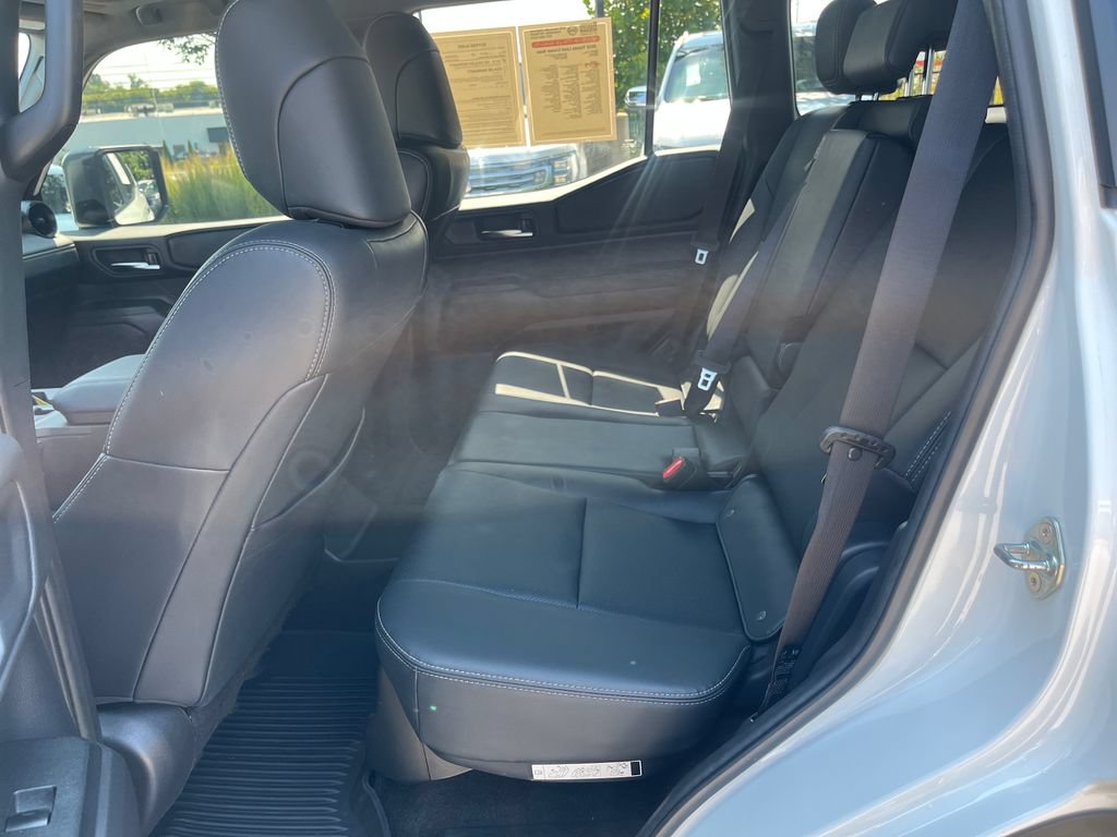 Used 2025 Toyota Land Cruiser AWD/4WD image 27
