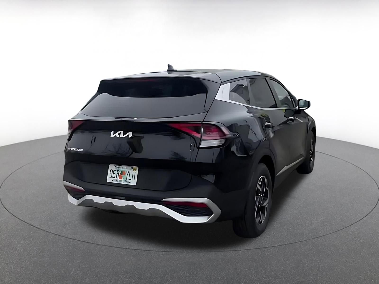 Used 2025 Kia Sportage LX FWD image 14