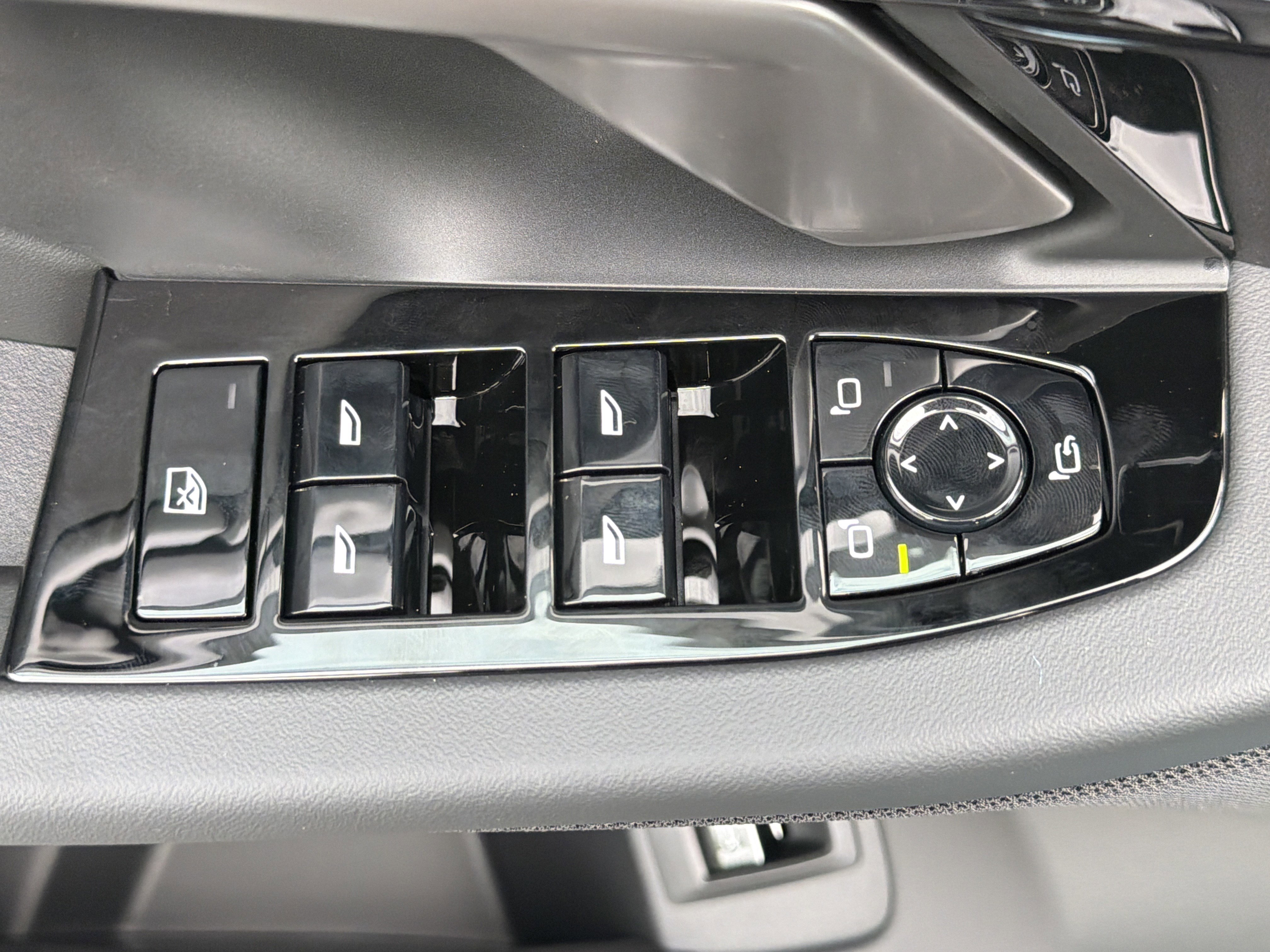 New 2027 BMW i5 eDrive40 RWD image 18
