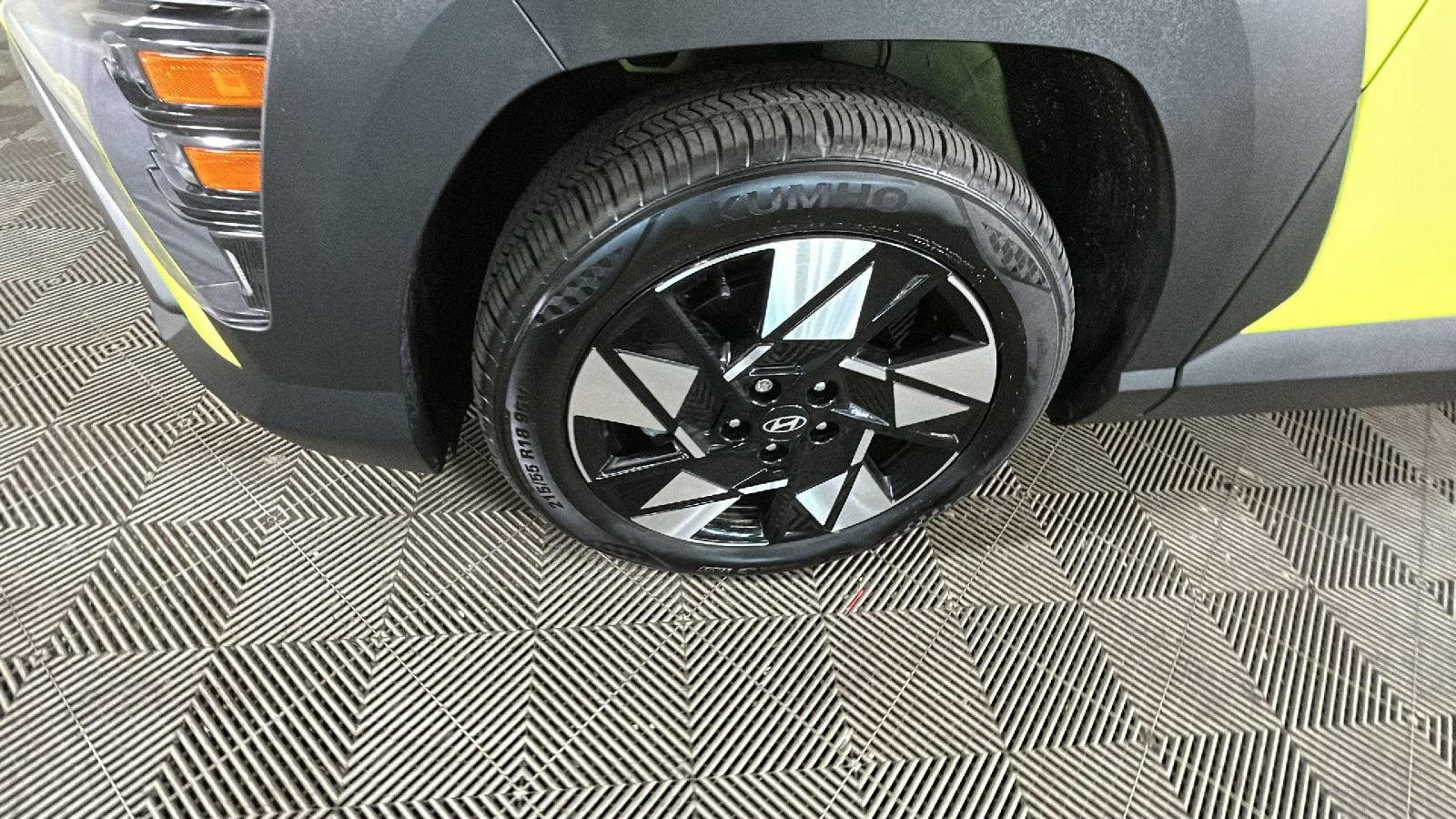 Used 2024 Hyundai Kona SEL FWD image 11