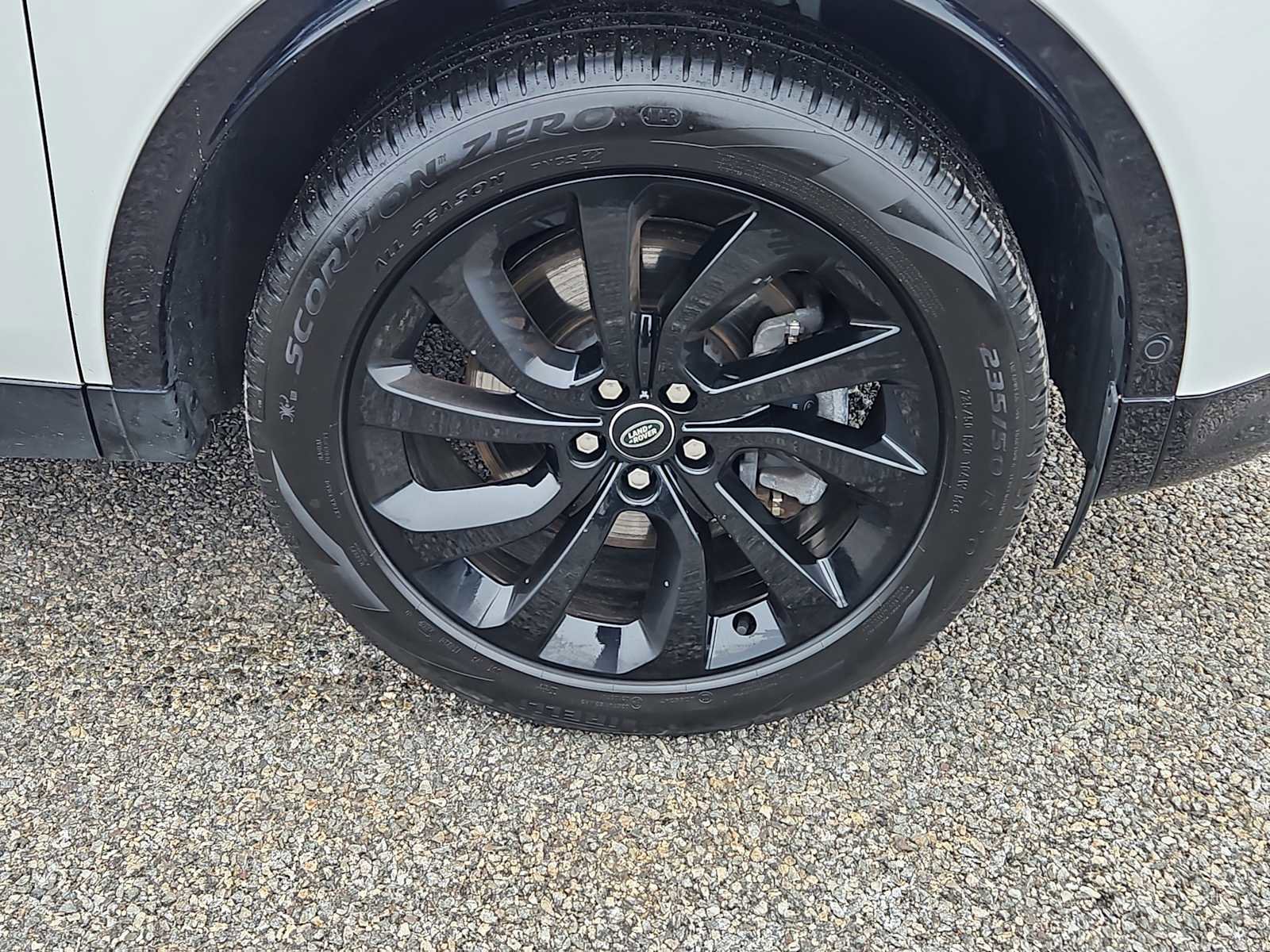 Used 2024 Land Rover Discovery Sport Dynamic SE AWD/4WD image 10