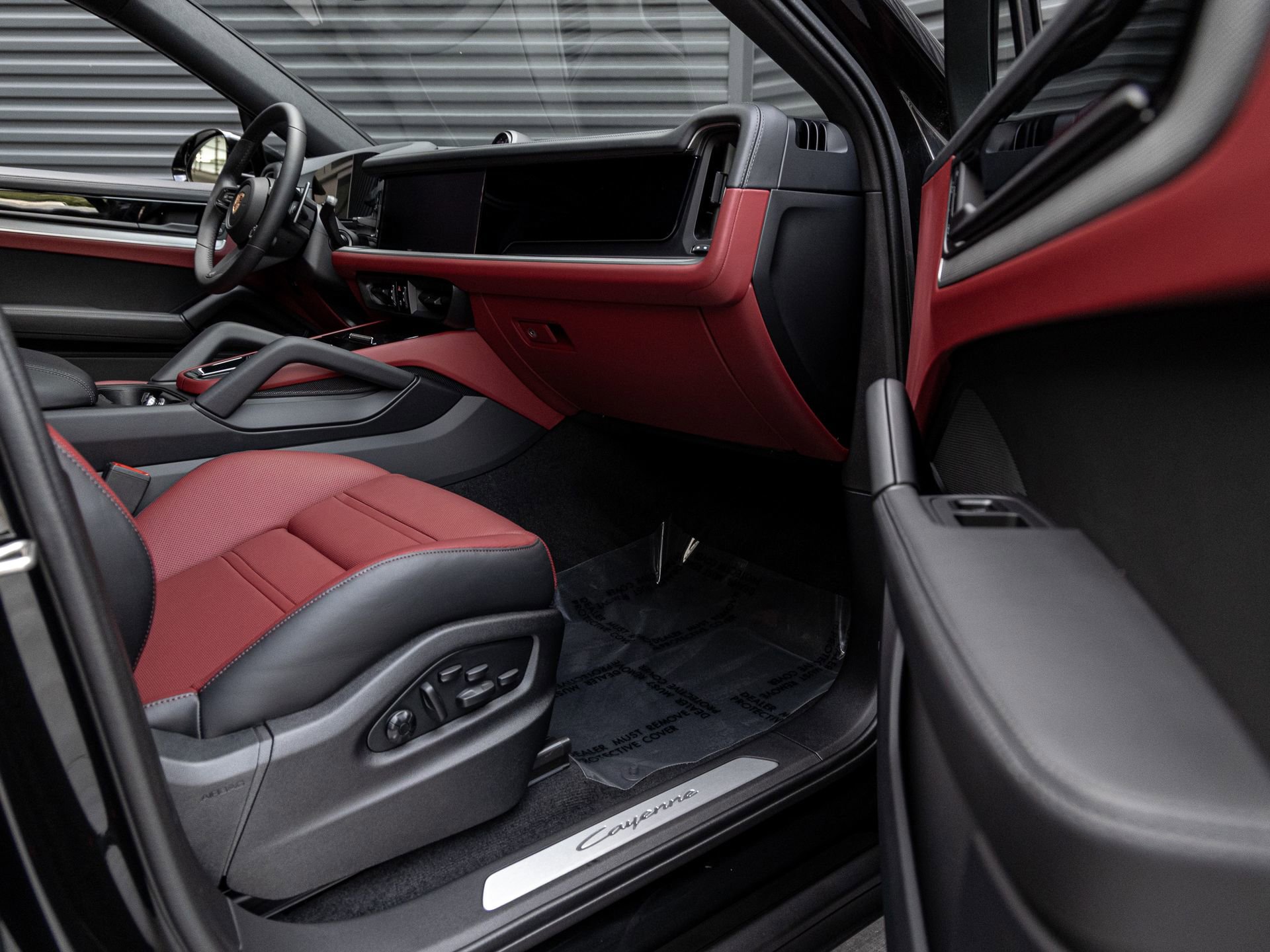 New 2026 Porsche Cayenne E-Hybrid Coupe image 38