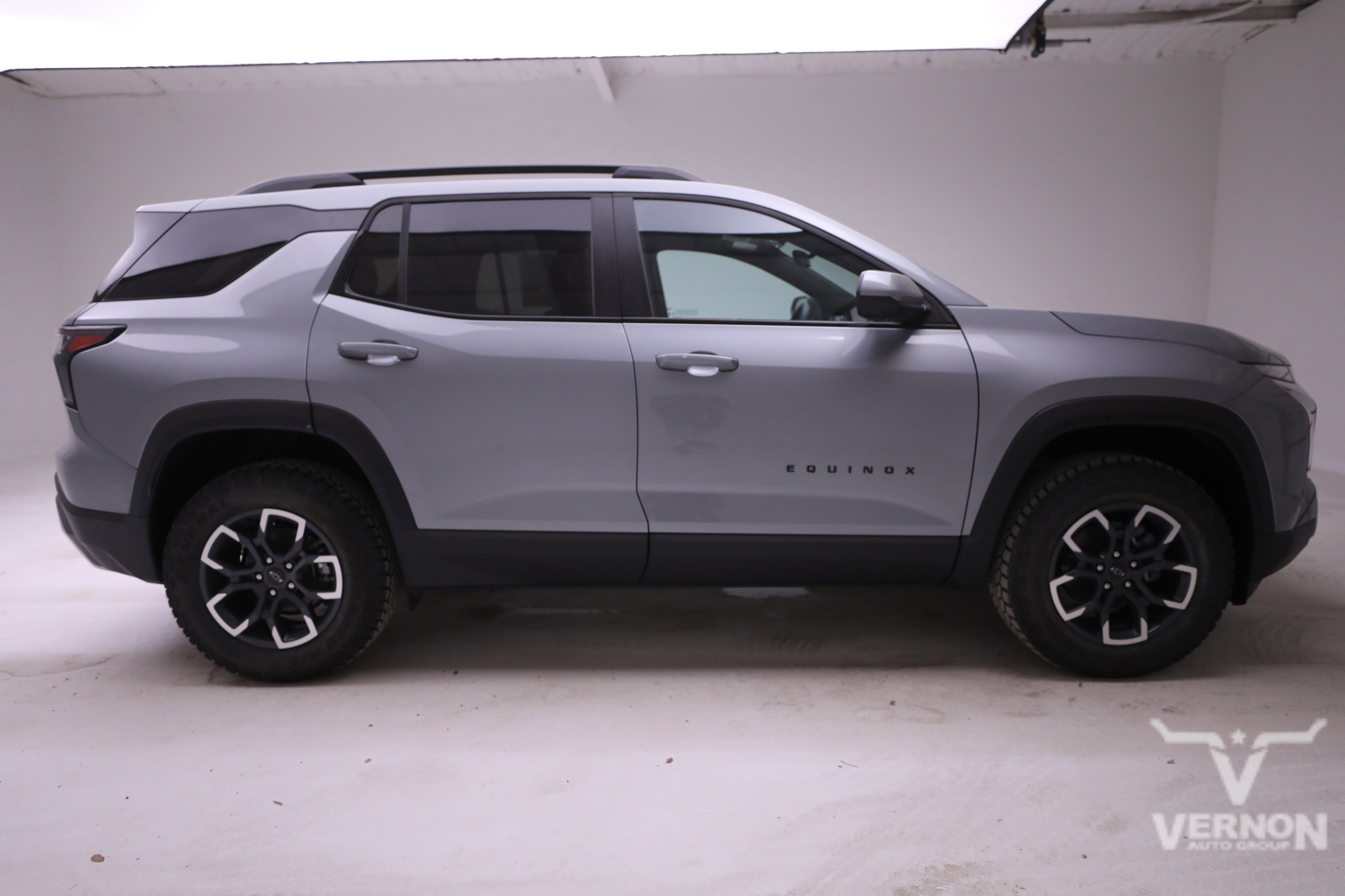 New 2026 Chevrolet Equinox ACTIV w/ Safety and Technology Package image 6