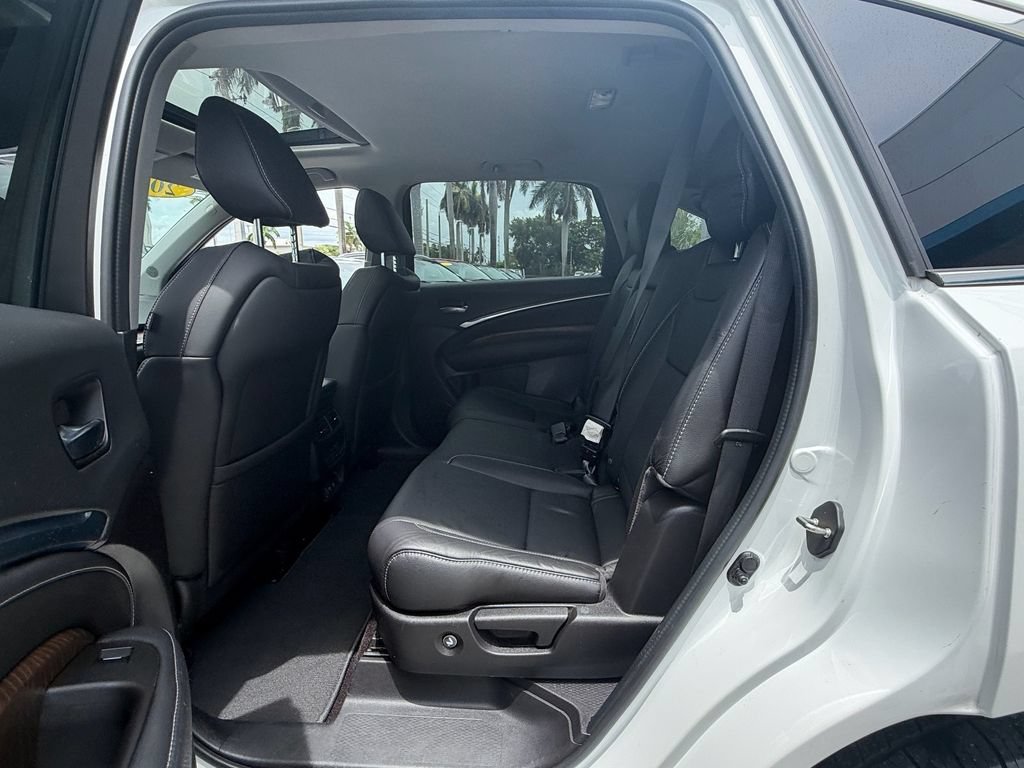 Used 2020 Acura MDX w/ Technology Package FWD image 11