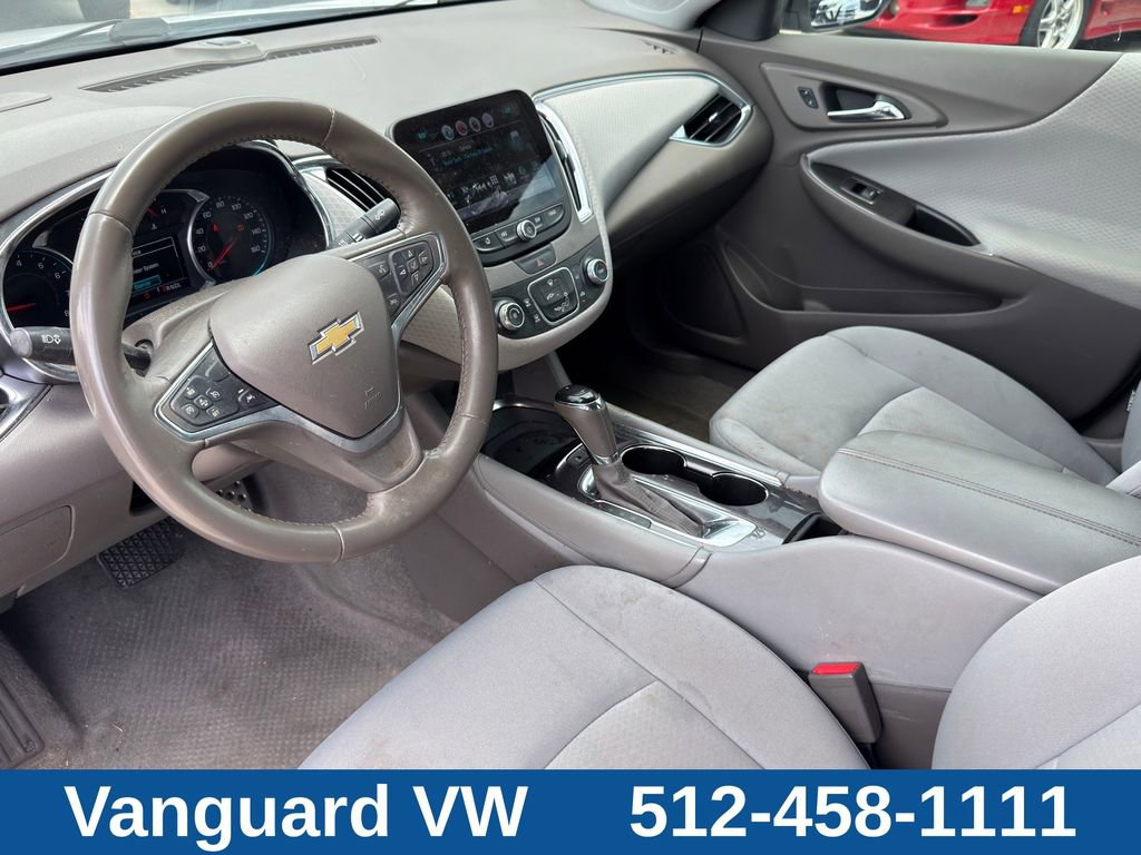 Used 2016 Chevrolet Malibu LT w/ Driver Confidence Package FWD image 9