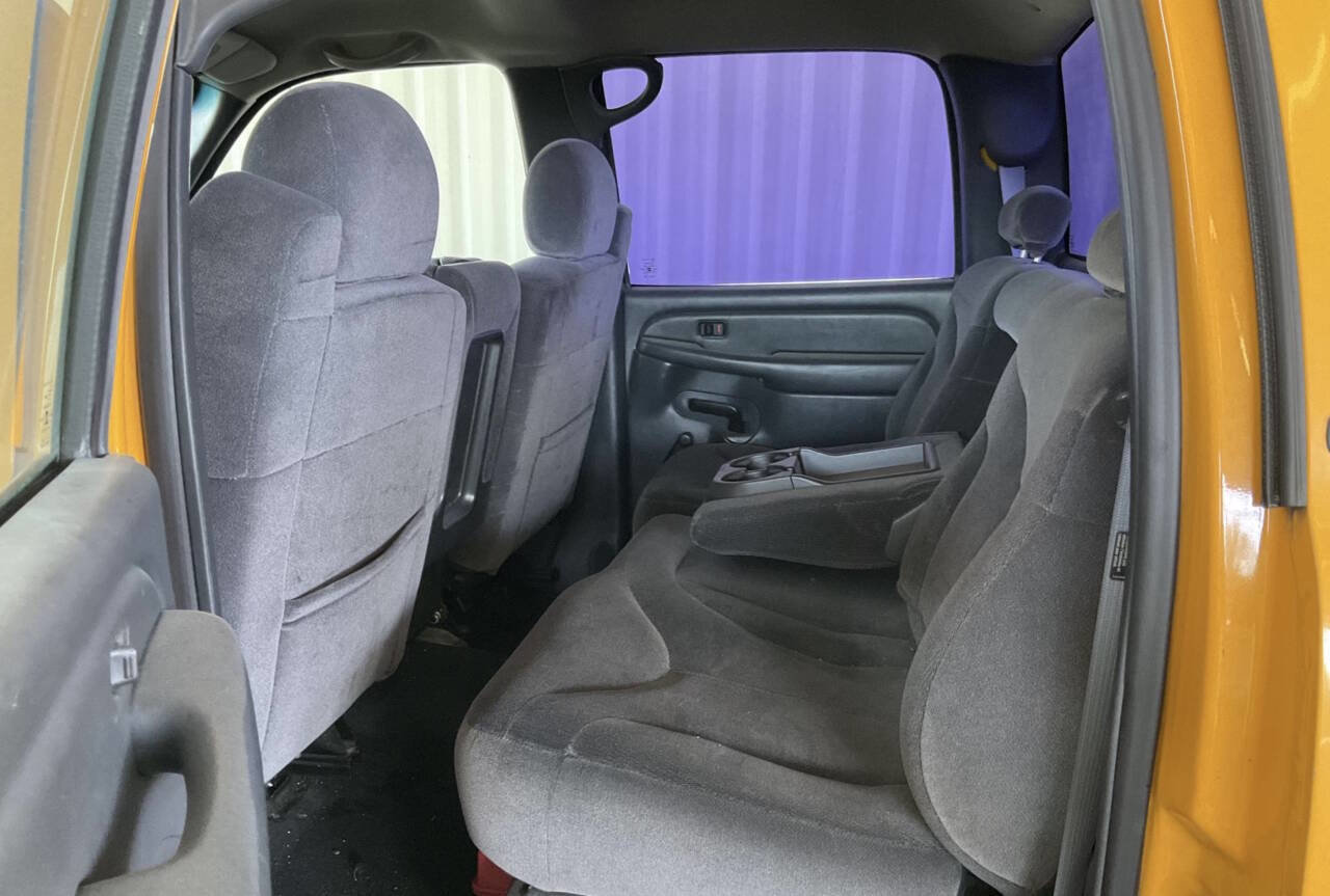 Used 2001 GMC Sierra 3500 SL image 4