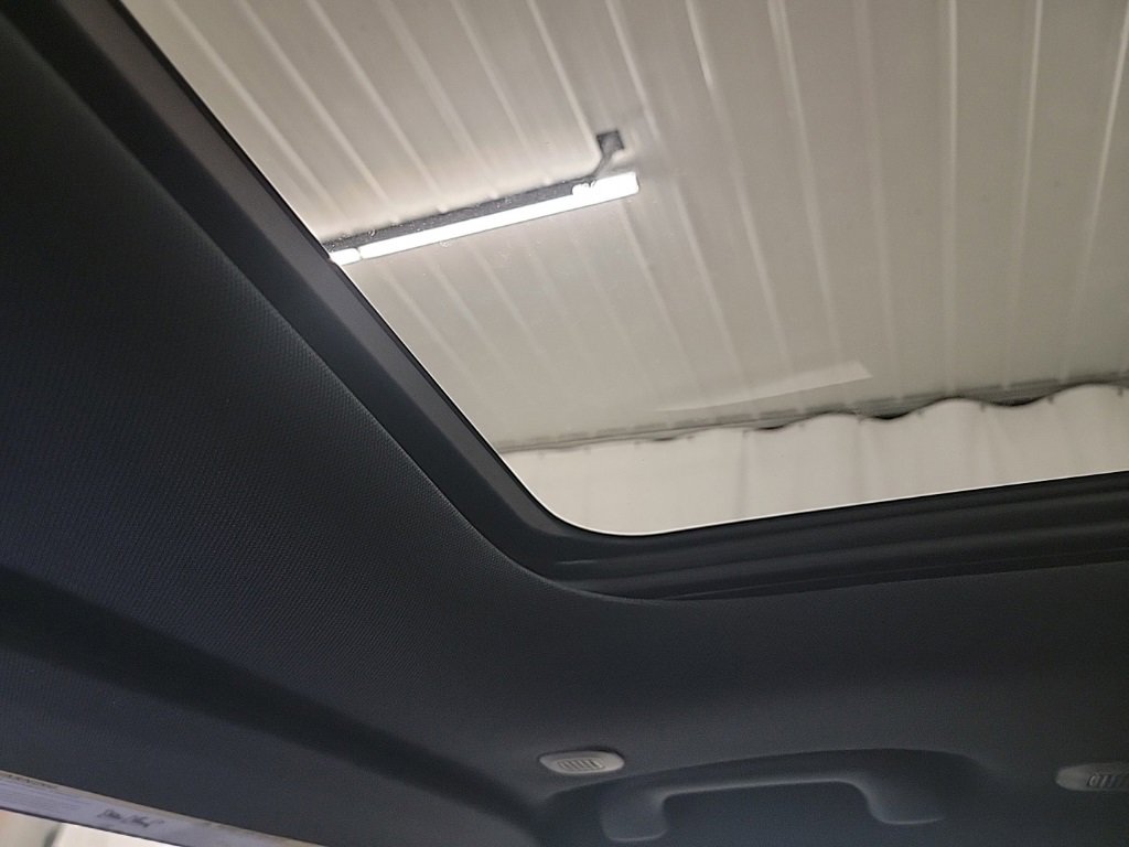 New 2025 Jeep Grand Cherokee L Limited w/ Luxury Tech Group II image 26