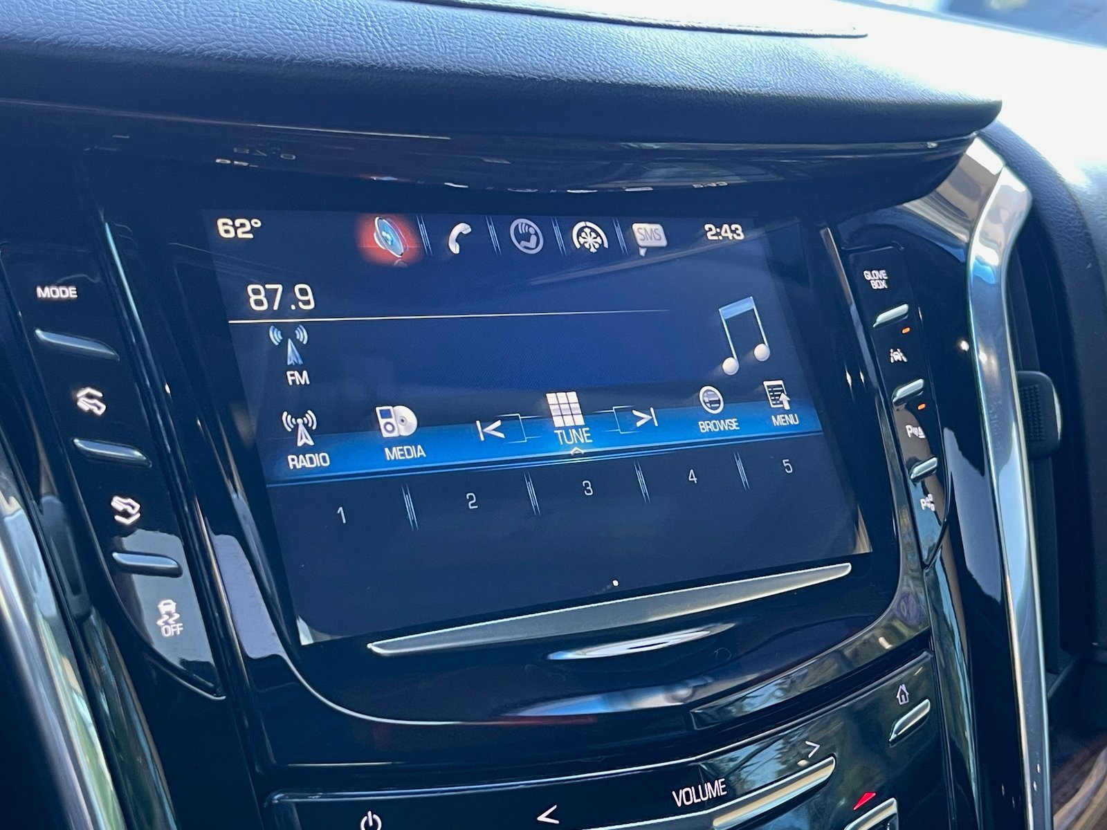 Used 2017 Cadillac Escalade Premium Luxury image 61