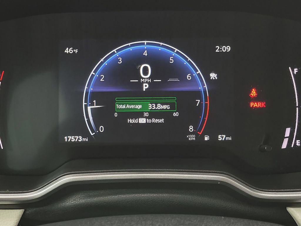 Used 2024 Toyota Corolla Cross XLE image 17