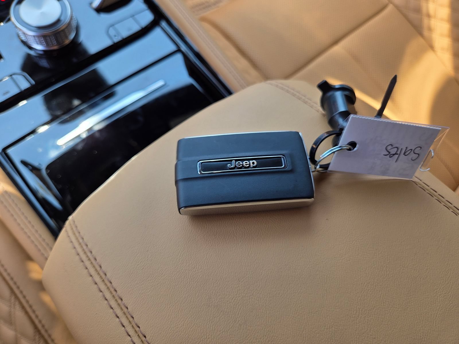 New 2026 Jeep Grand Cherokee Summit AWD/4WD image 32