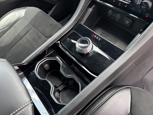 Used 2023 Jeep Grand Cherokee Altitude AWD/4WD image 18