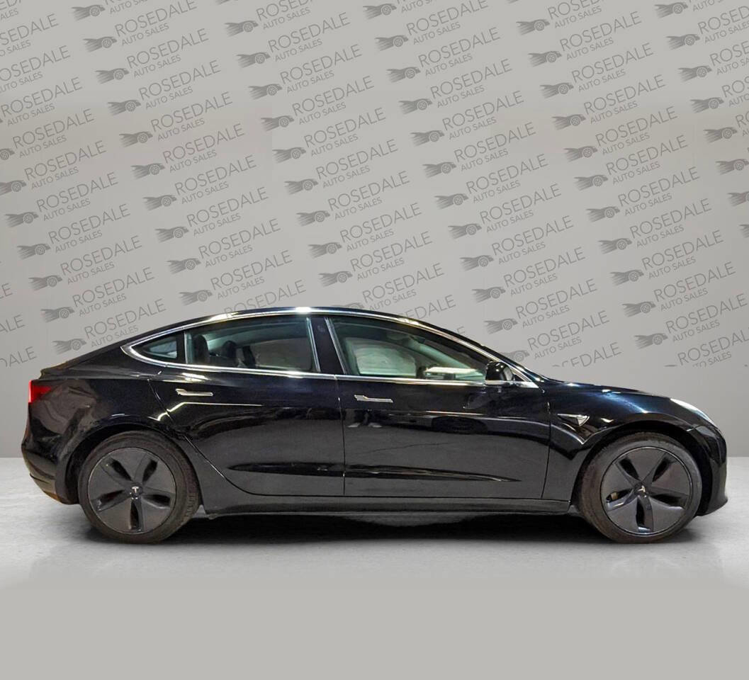 Used 2018 Tesla Model 3 Mid Range image 9