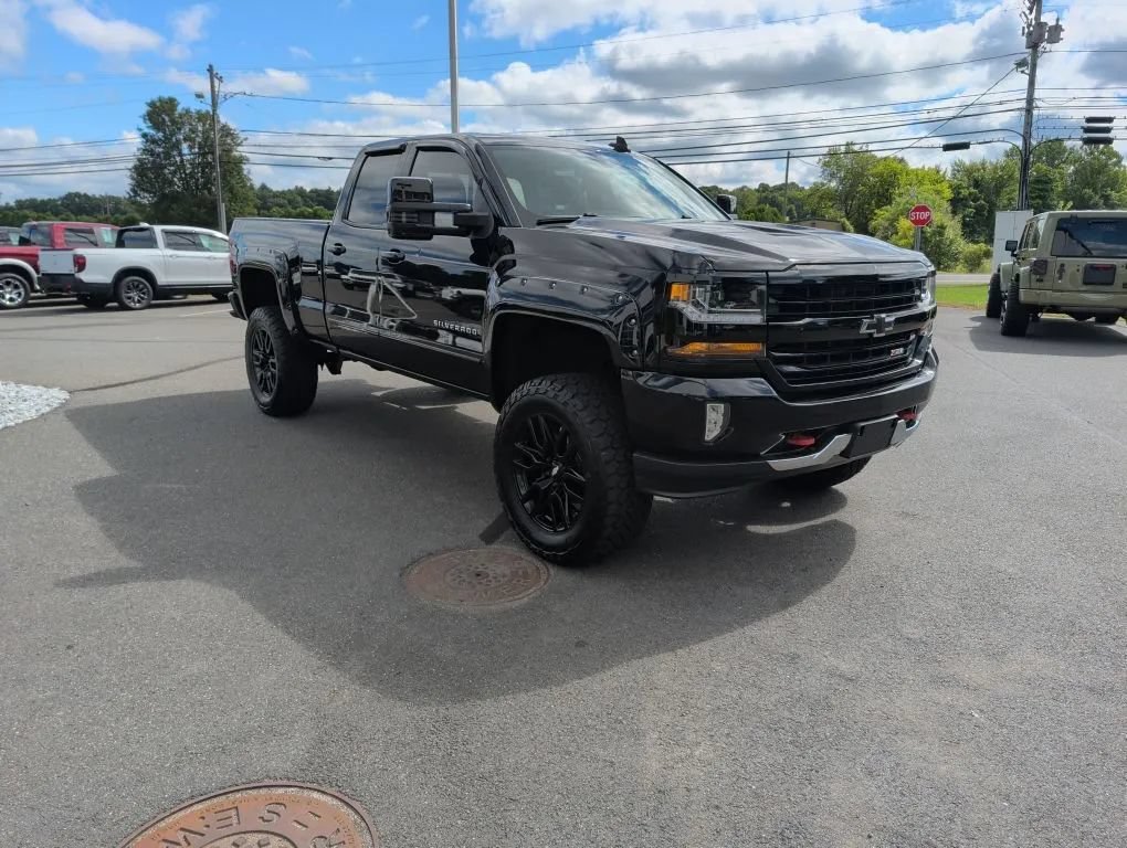 Used 2018 Chevrolet Silverado 1500 LT w/ All Star Edition AWD/4WD image 17
