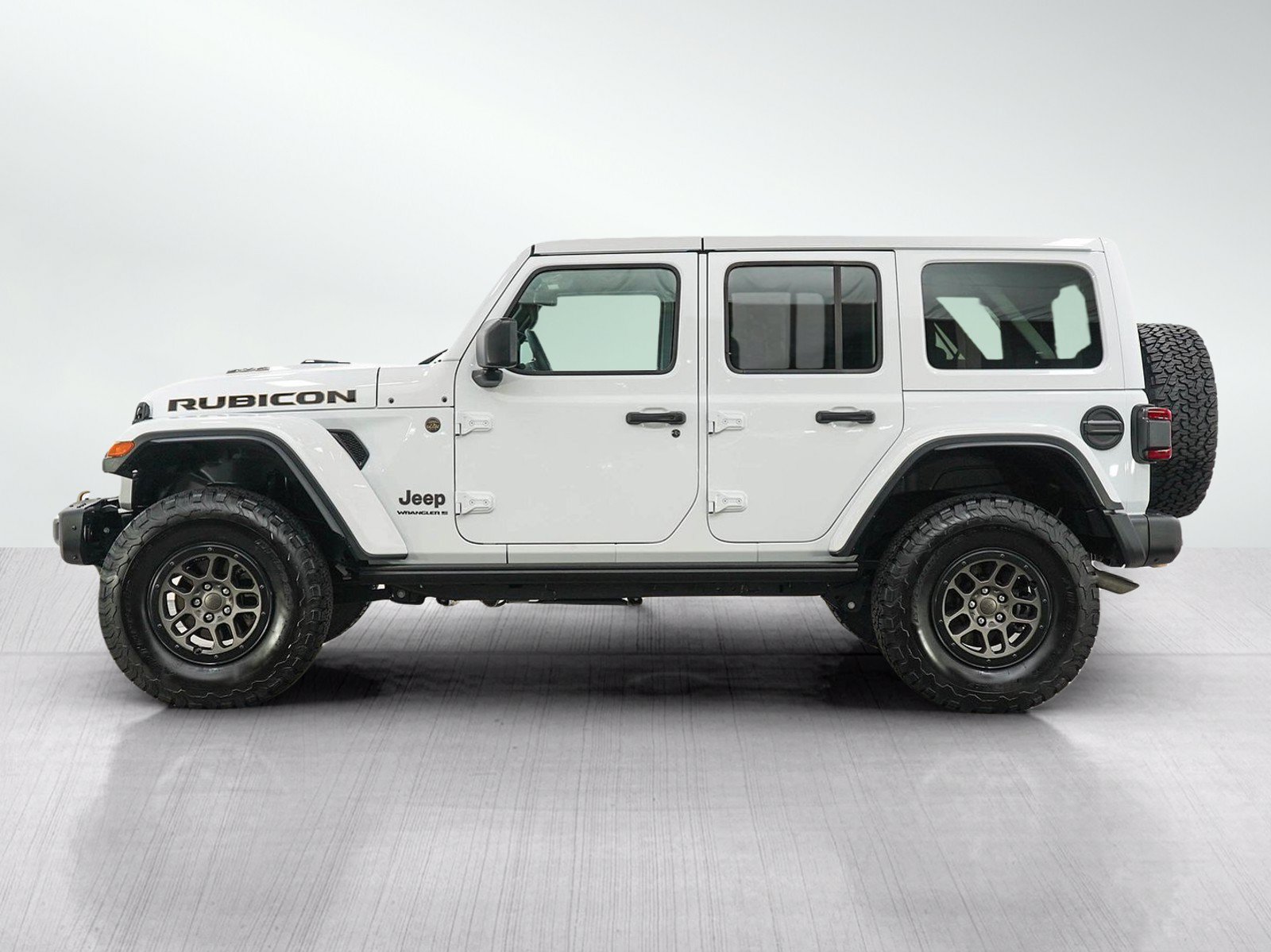 Used 2023 Jeep Wrangler Unlimited Rubicon 392 w/ Xtreme Recon 35" Tire Package AWD/4WD image 2