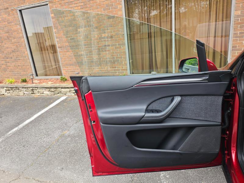 Used 2023 Tesla Model X Plaid image 33