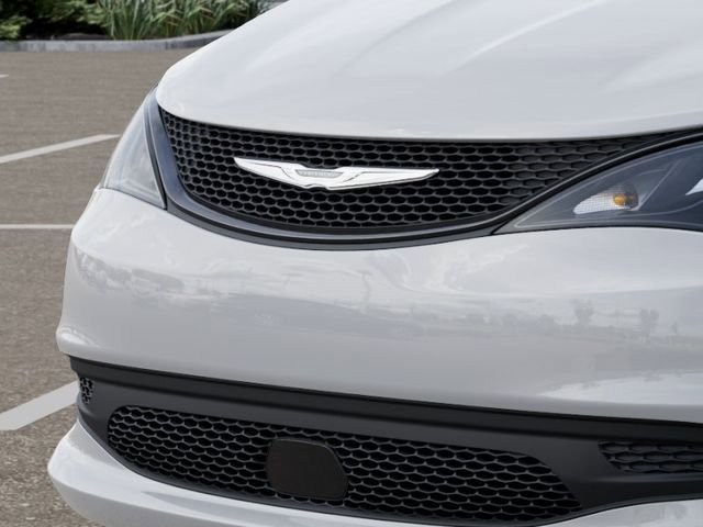 New 2026 Chrysler Voyager LX image 12