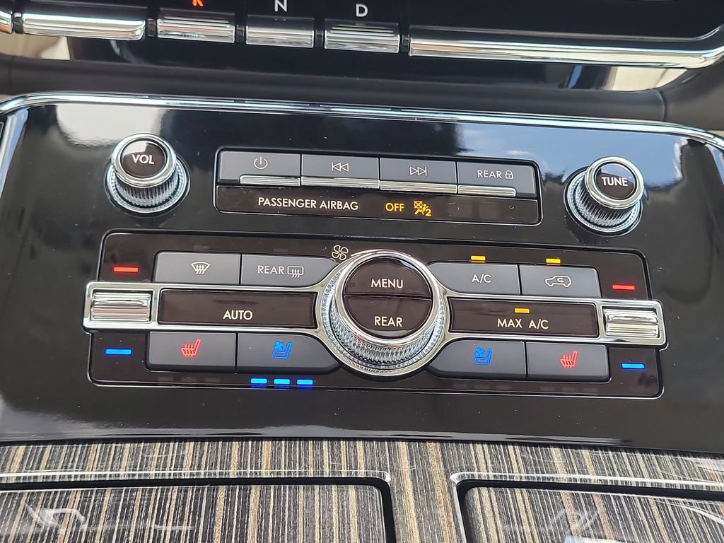 Certified 2023 Lincoln Navigator L Black Label AWD/4WD image 26