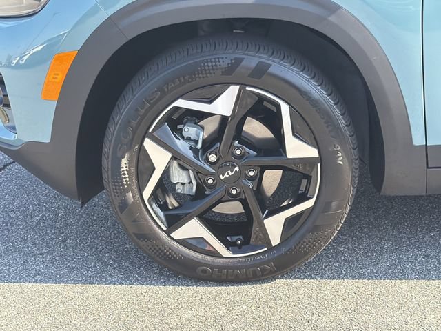 Used 2025 Kia Seltos EX w/ EX Sunroof Package FWD image 13