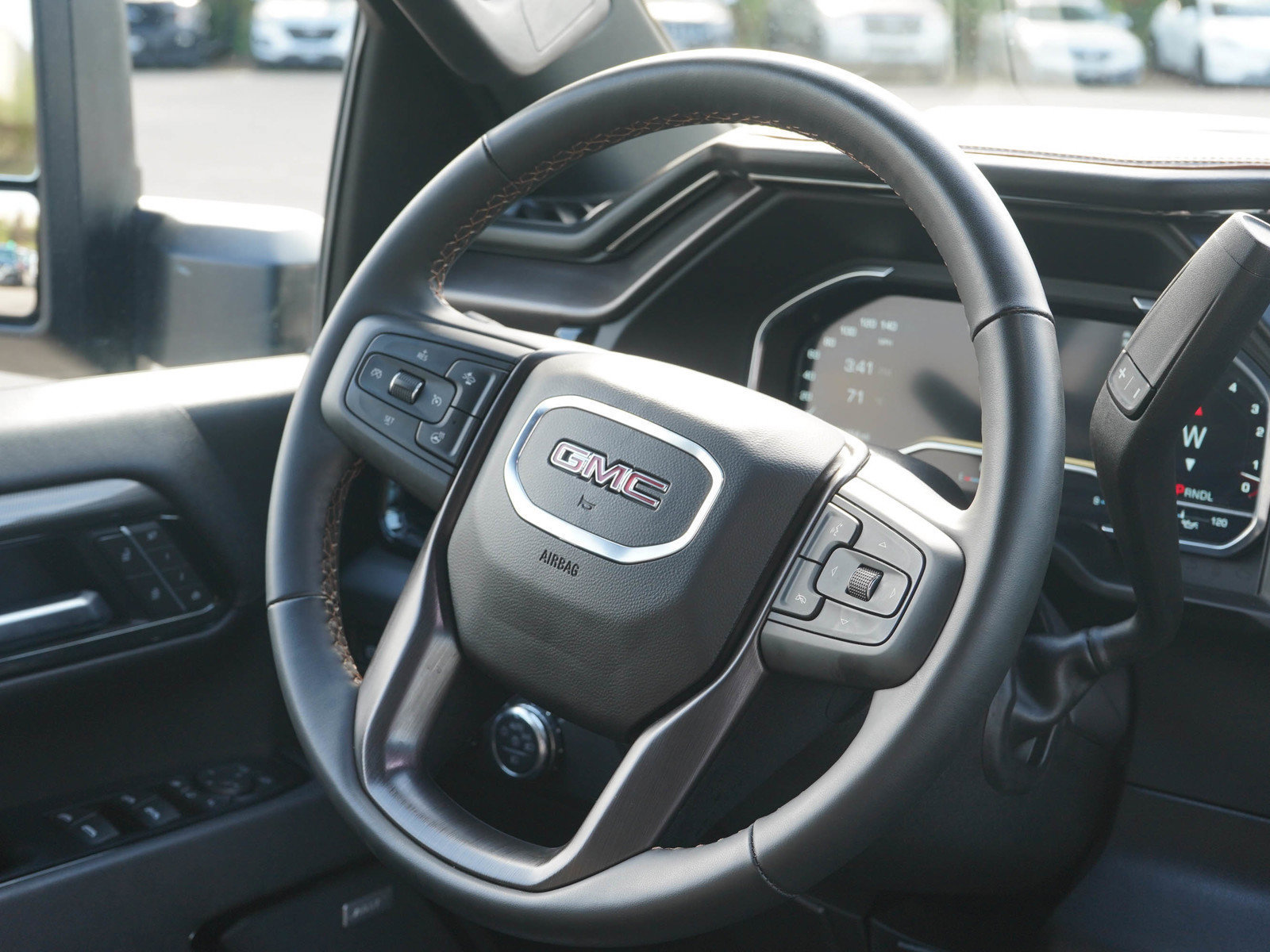 Used 2025 GMC Sierra 3500 AT4 w/ AT4 Premium Plus Package AWD/4WD image 14