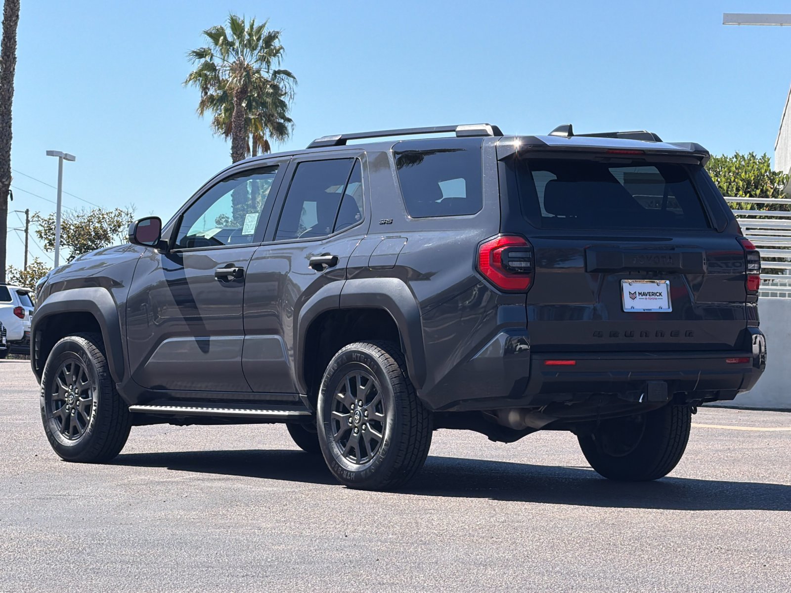 Used 2025 Toyota 4Runner SR5 AWD/4WD image 3
