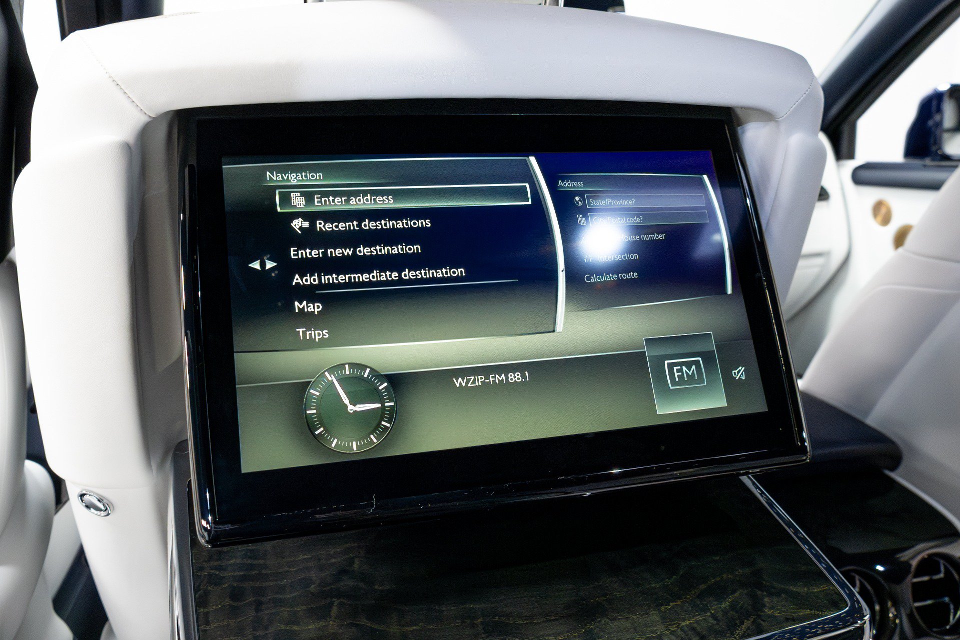 Used 2021 Rolls-Royce Phantom Sedan RWD image 49