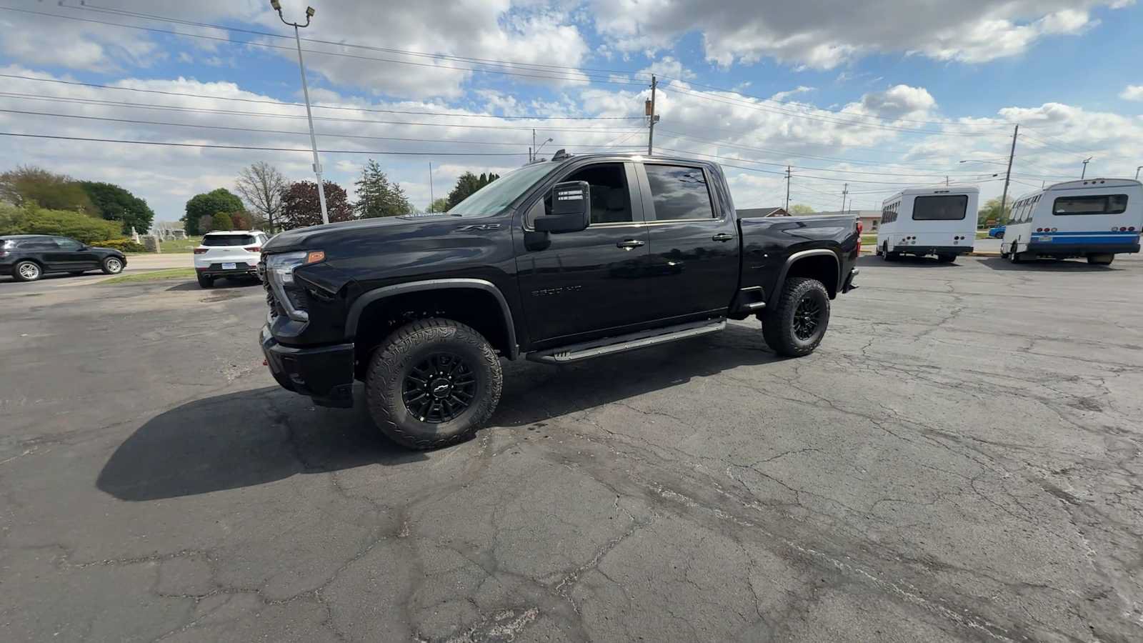 New 2026 Chevrolet Silverado 2500 ZR2 w/ LPO, Dark Essentials Package AWD/4WD image 4