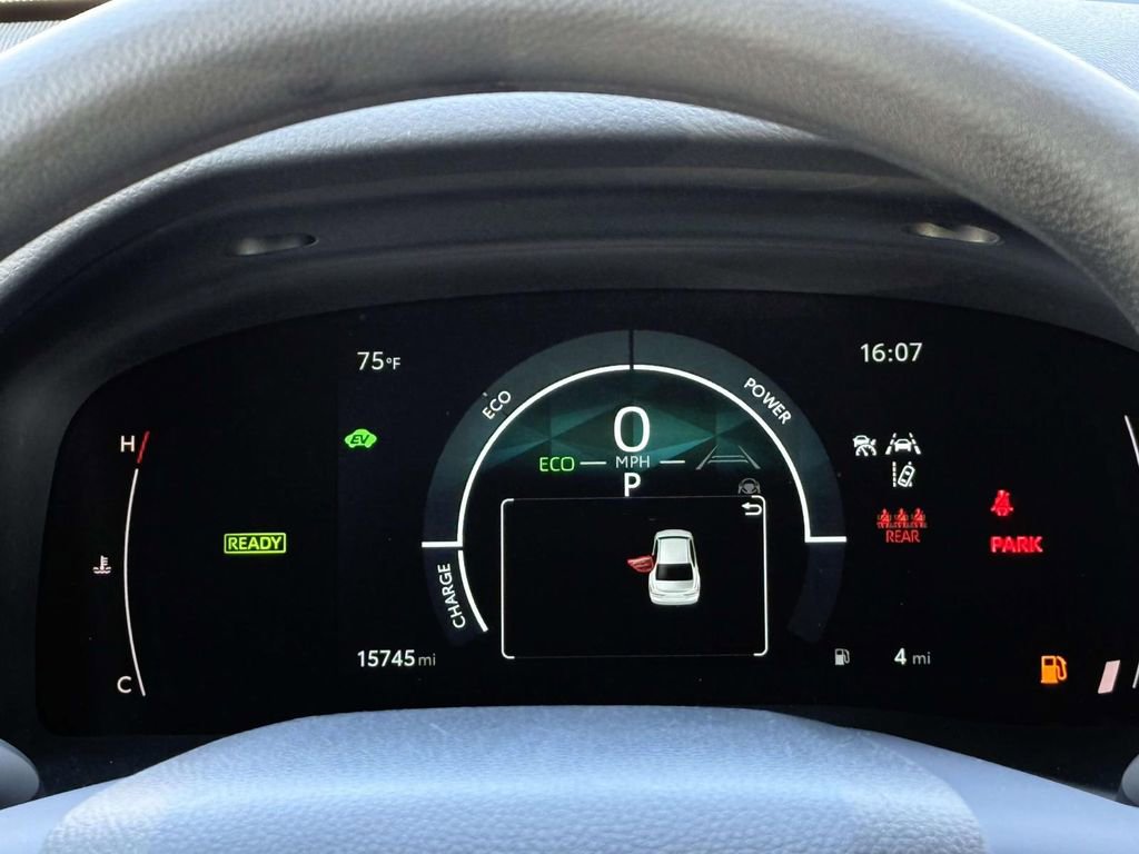 Used 2025 Toyota Camry LE image 20