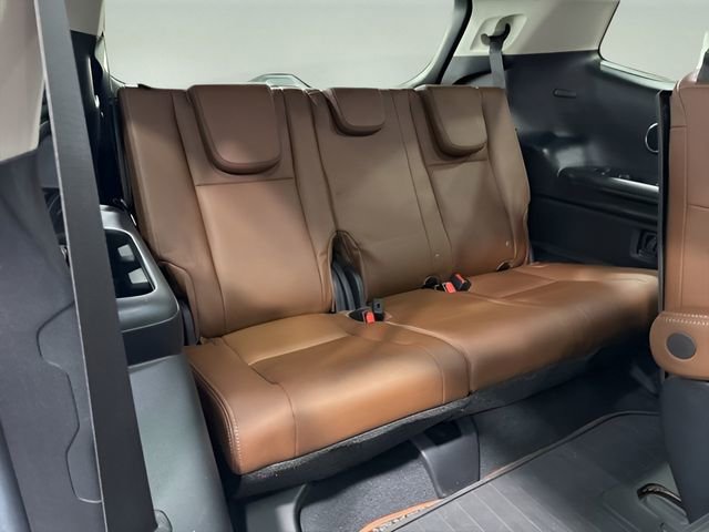 Certified 2024 Subaru Ascent Touring w/ Popular Package #2 image 37