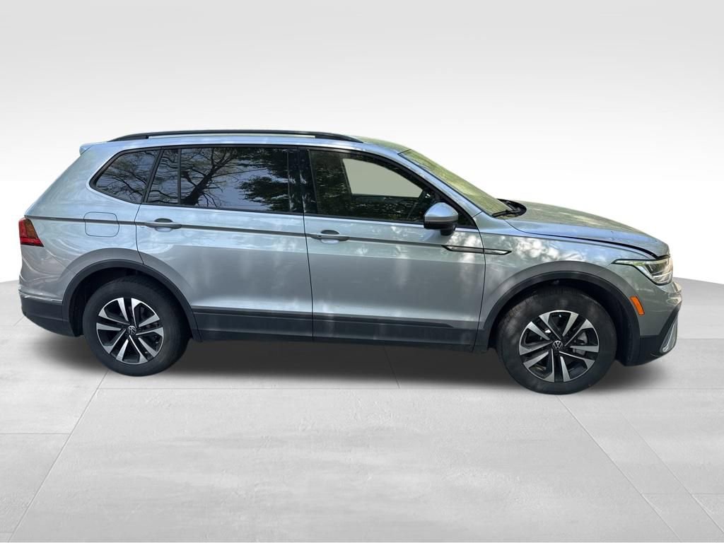 Used 2024 Volkswagen Tiguan S image 6