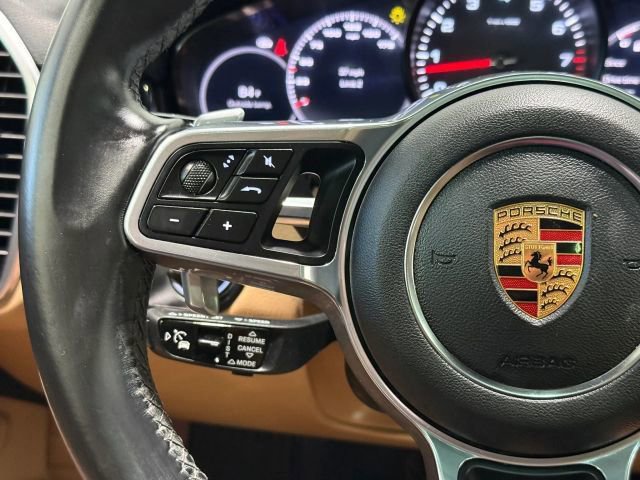 Used 2019 Porsche Cayenne AWD/4WD image 16