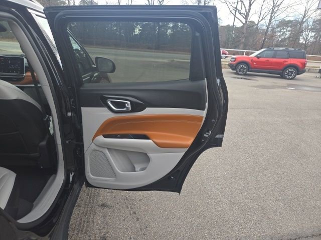 Used 2022 Jeep Compass Limited image 25