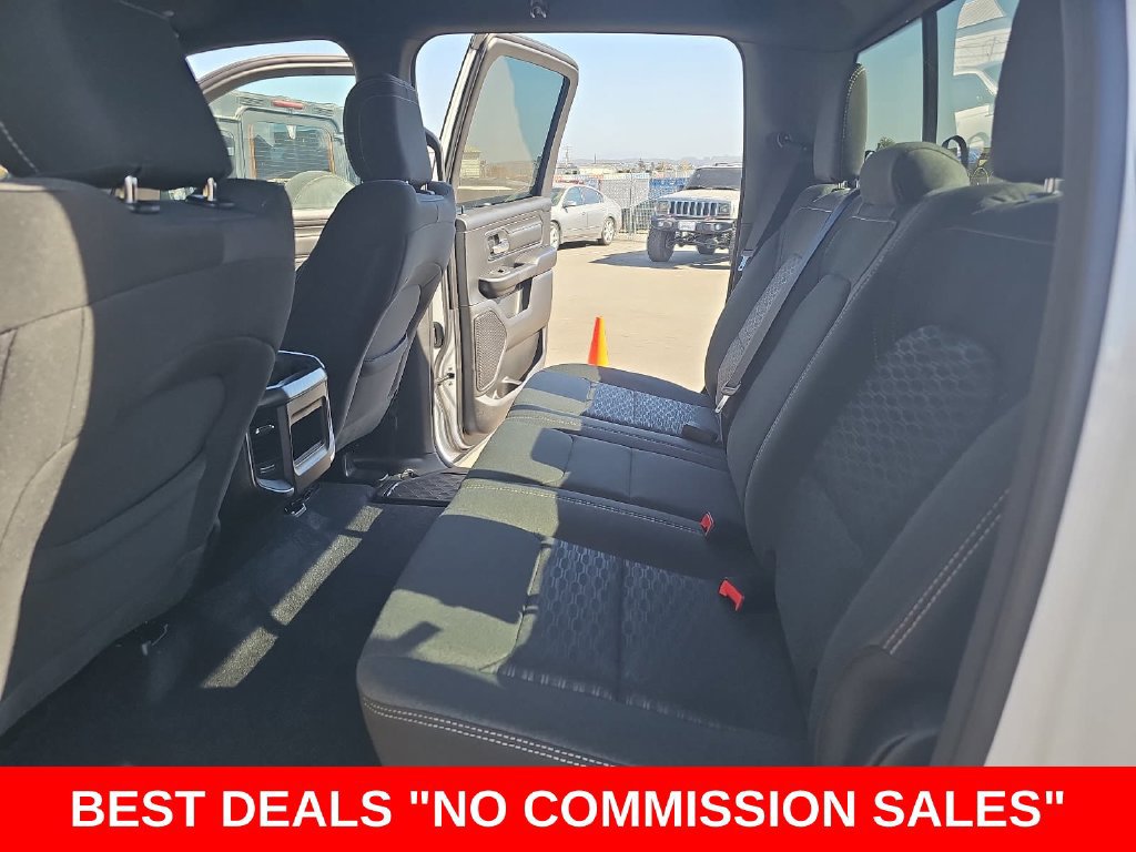 New 2027 RAM 1500 Express AWD/4WD image 13