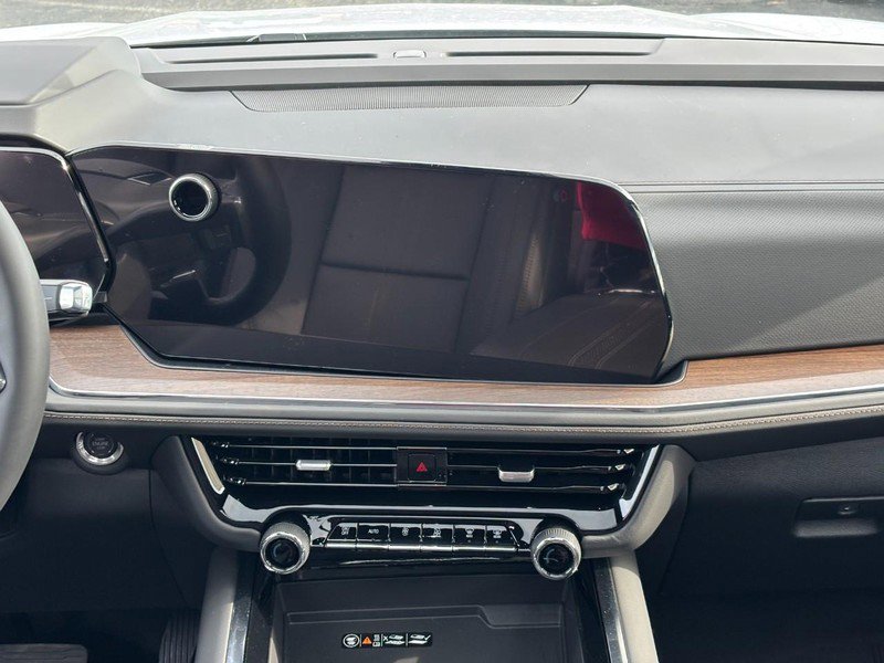 New 2026 Chevrolet Suburban High Country image 9