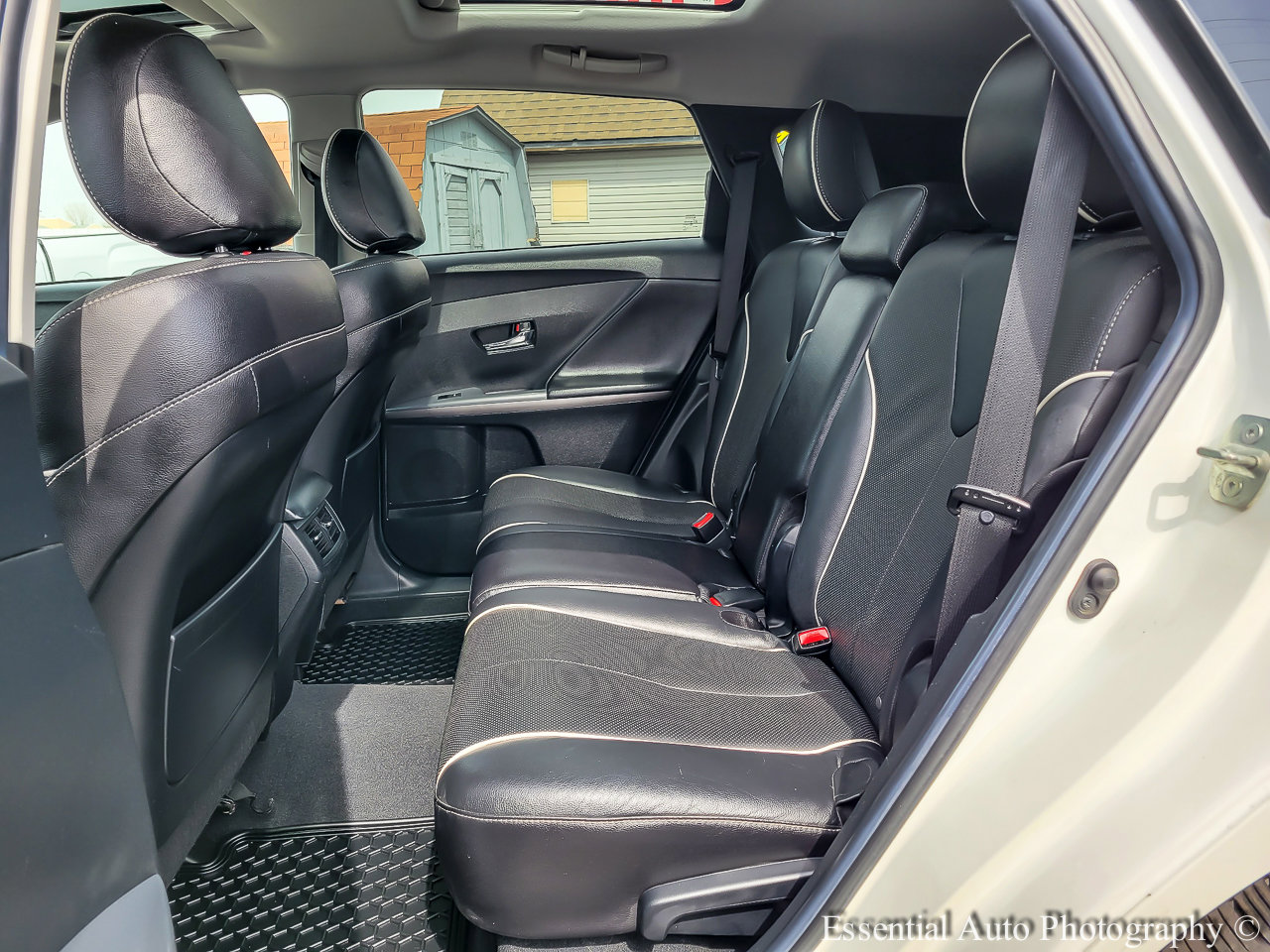 Used 2013 Toyota Venza LE image 10