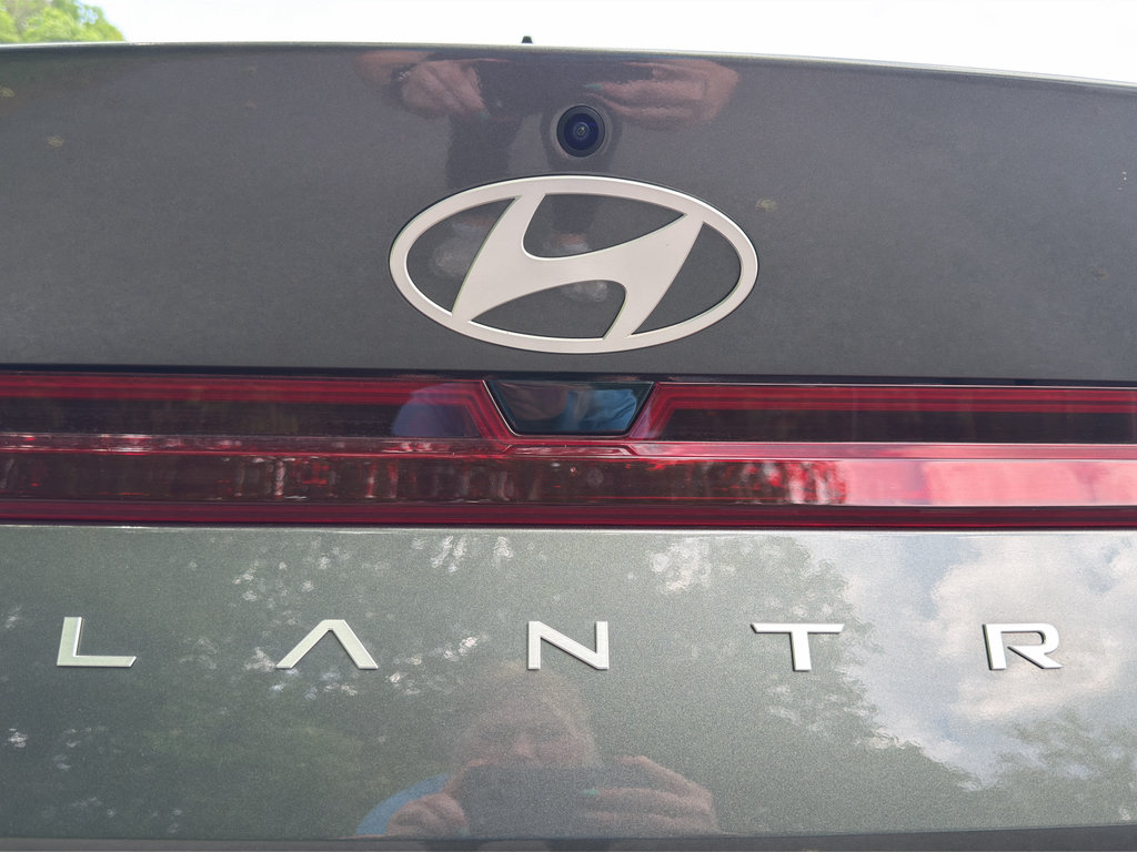 Certified 2026 Hyundai Elantra SE w/ Cargo Package FWD image 26