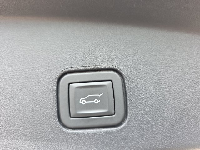 Certified 2024 Cadillac Lyriq Luxury w/ LPO, Floor Liner Package AWD/4WD image 13