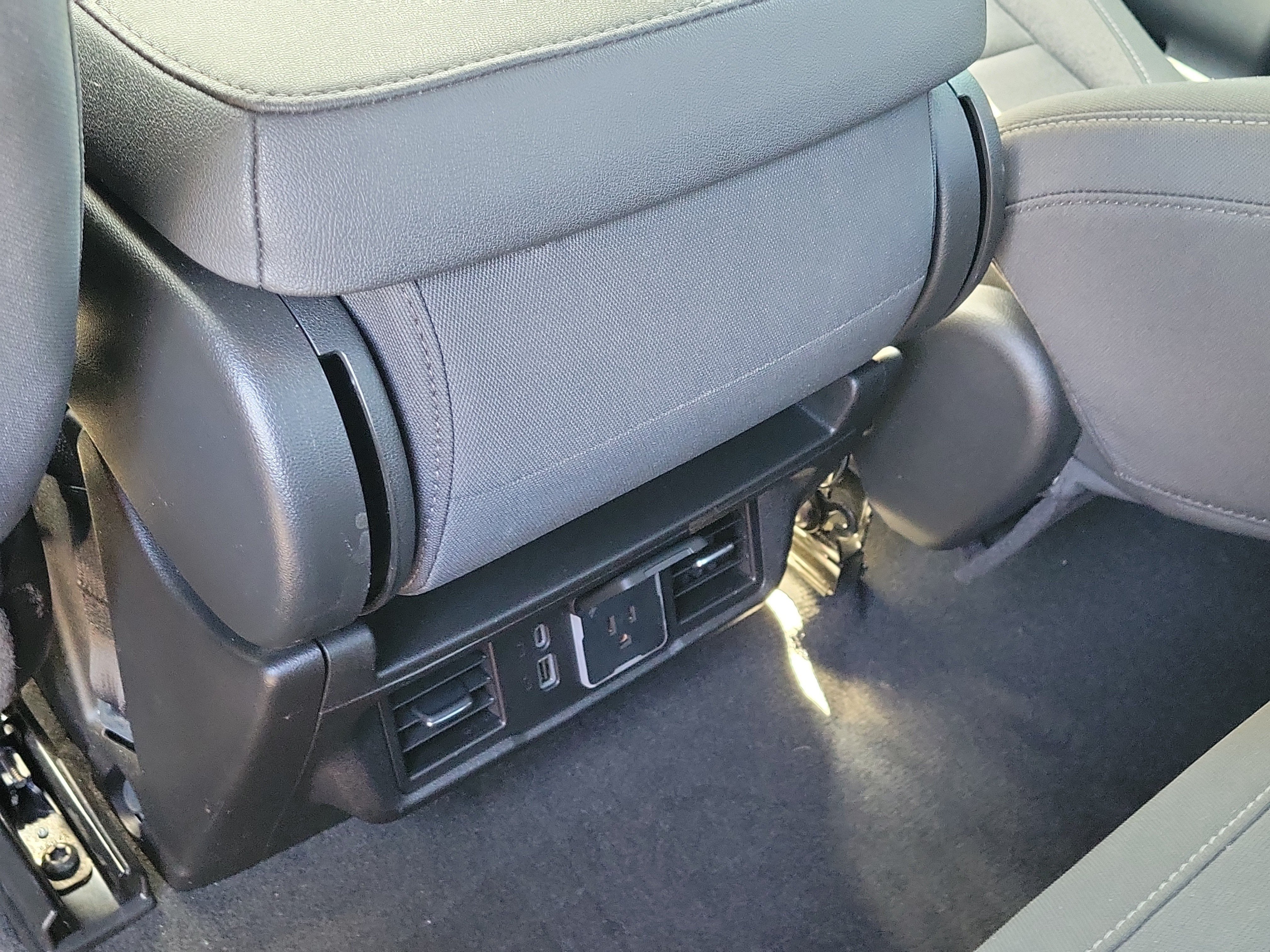 Used 2024 Chevrolet Silverado 2500 LT AWD/4WD image 12