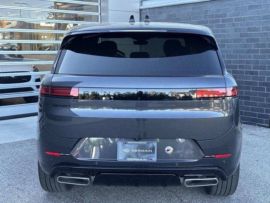 New 2026 Land Rover Range Rover Sport Dynamic SE AWD/4WD image 5