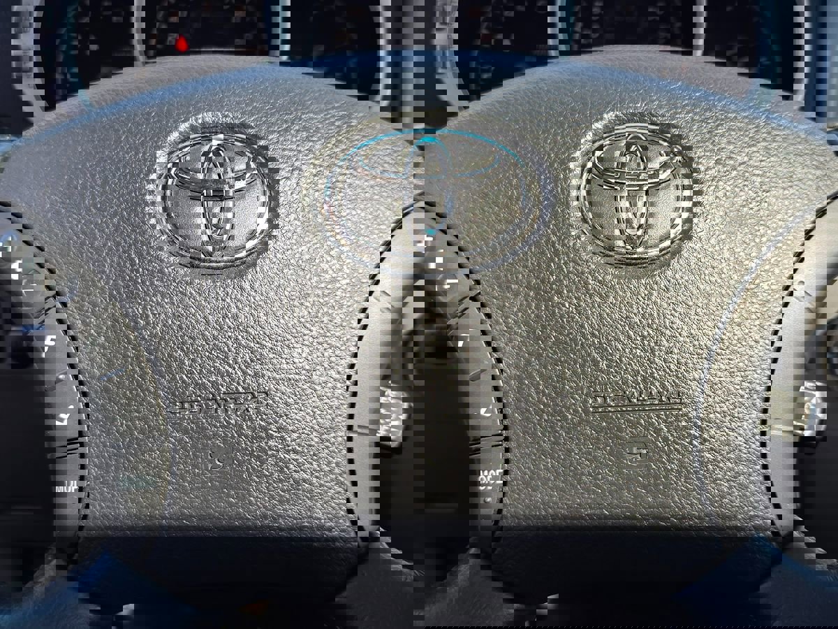 Used 2005 Toyota 4Runner Limited image 28