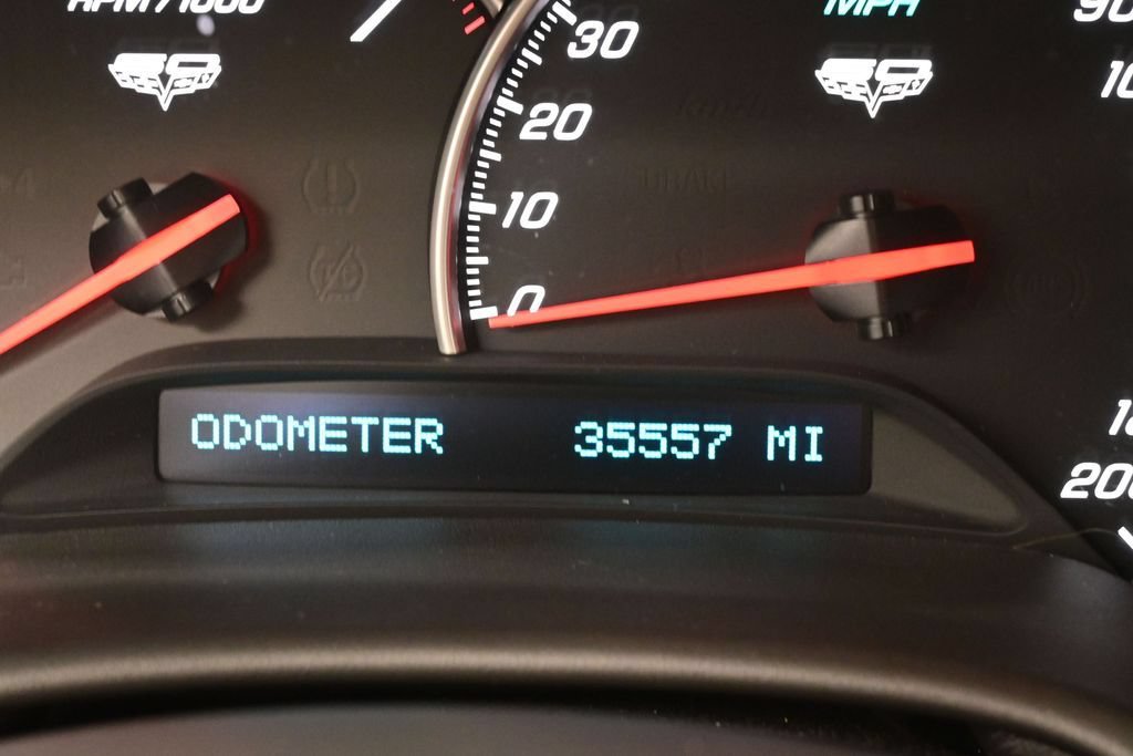 Used 2013 Chevrolet Corvette Grand Sport w/ 3LT Preferred Equipment Group RWD image 31