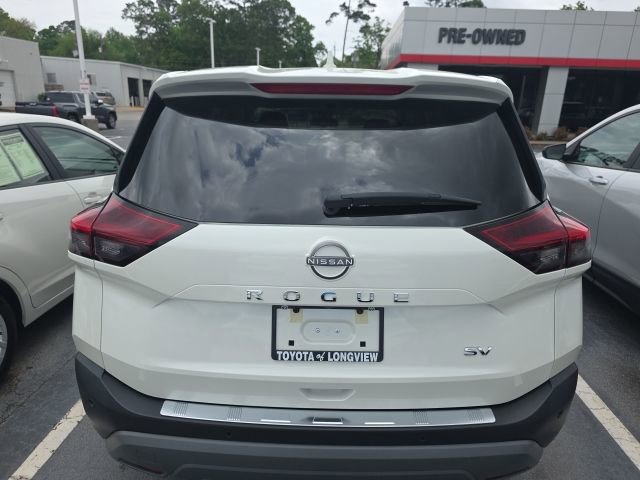 Used 2023 Nissan Rogue SV image 5