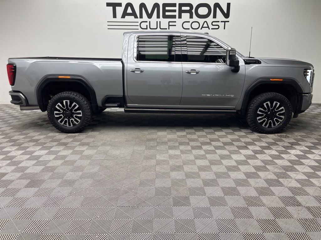 Used 2024 GMC Sierra 2500 Denali Ultimate w/ Max Trailering Package AWD/4WD image 4