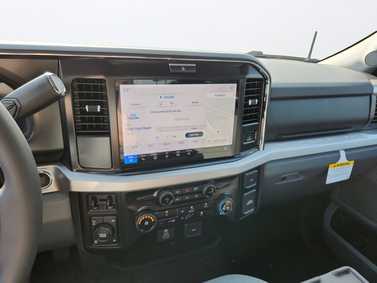 New 2026 Ford F250 XLT w/ XLT Premium Package AWD/4WD image 17