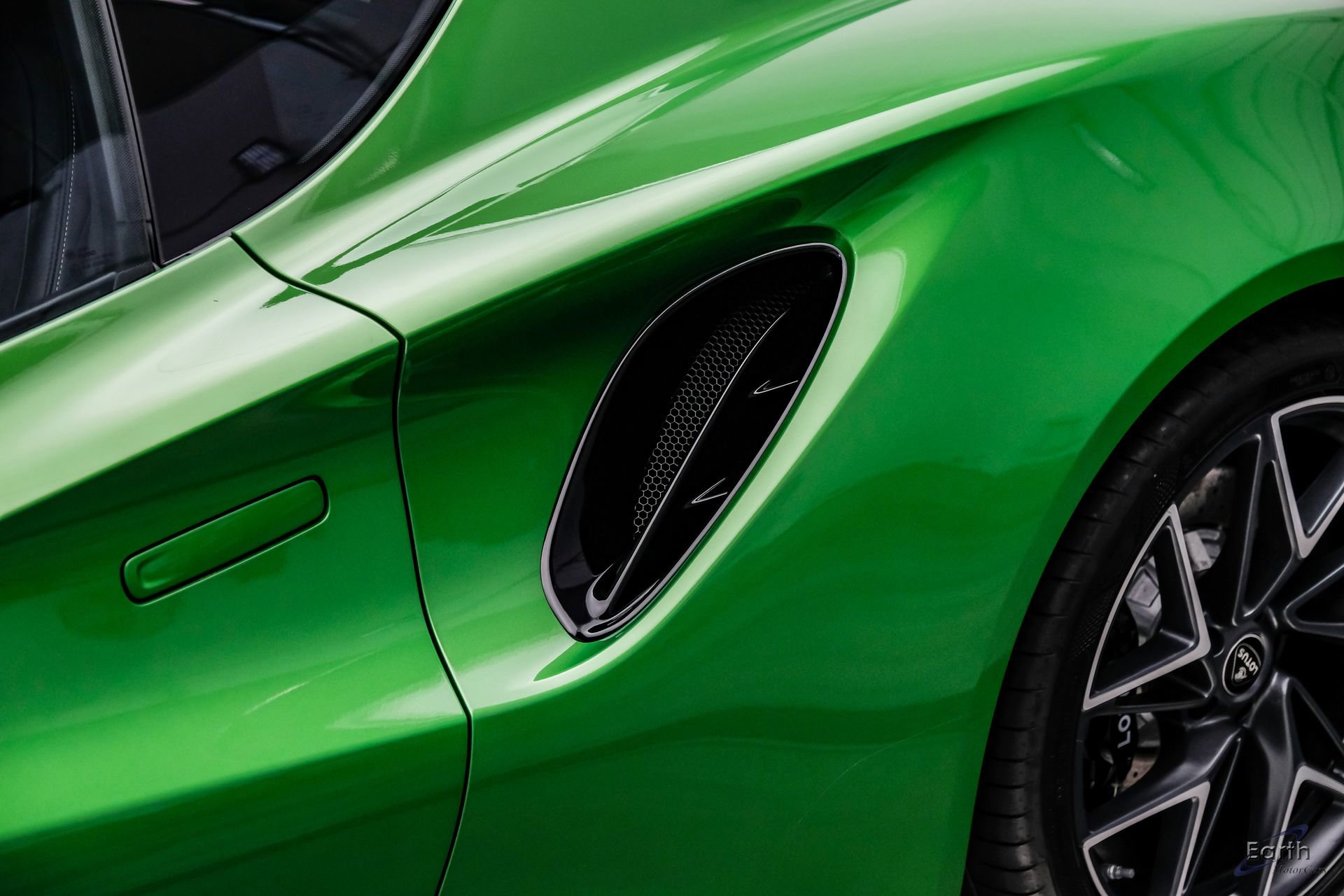 New 2026 Lotus Emira V6 SE RWD image 39