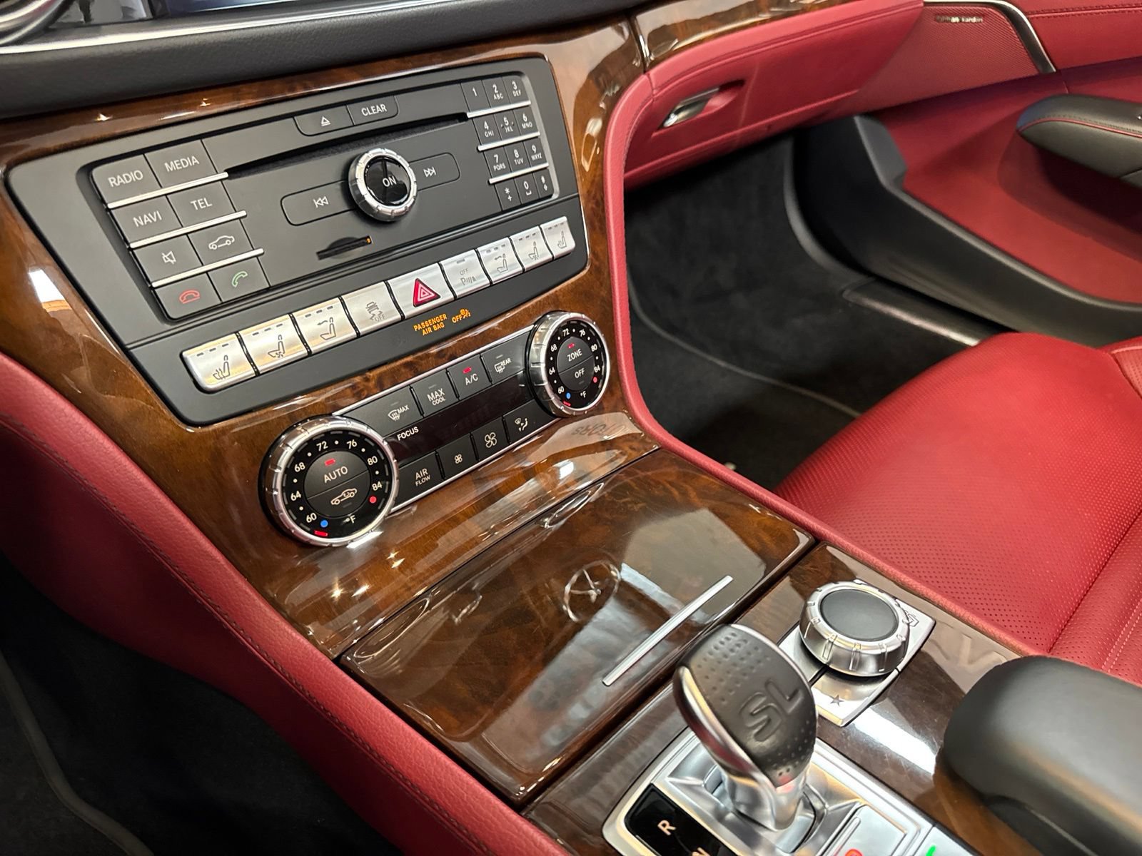 Used 2019 Mercedes-Benz SL 550 image 17