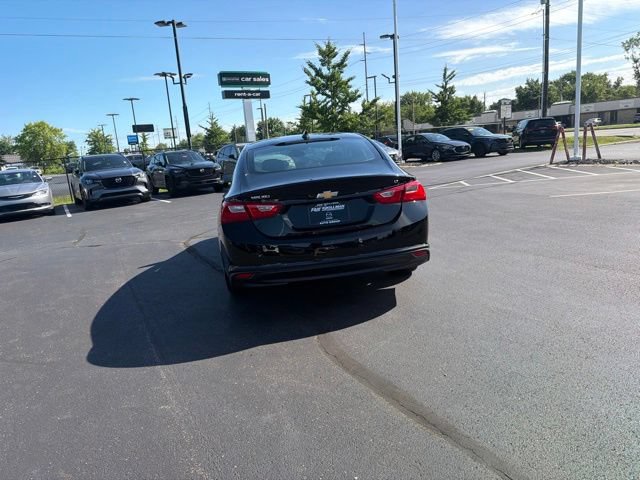 Used 2018 Chevrolet Malibu LT FWD image 11