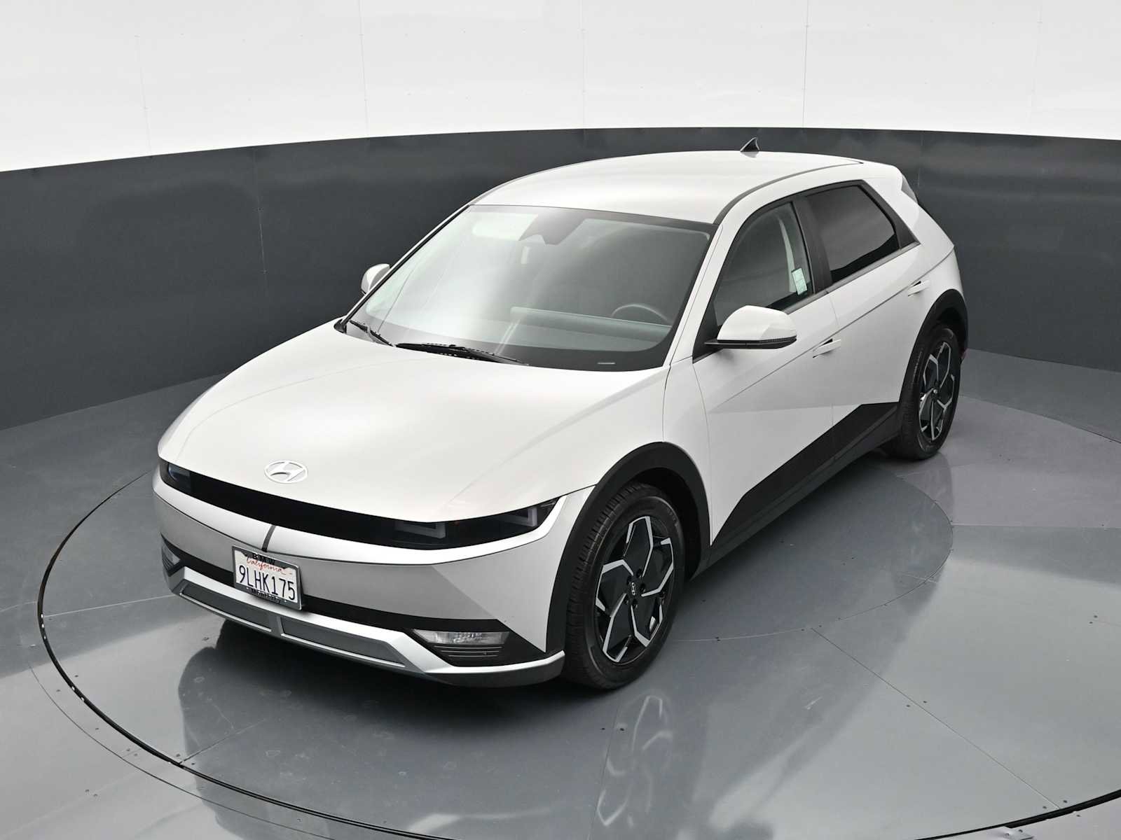 Used 2024 Hyundai Ioniq 5 SEL image 16