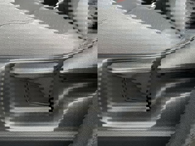 Used 2025 Toyota Corolla SE image 27