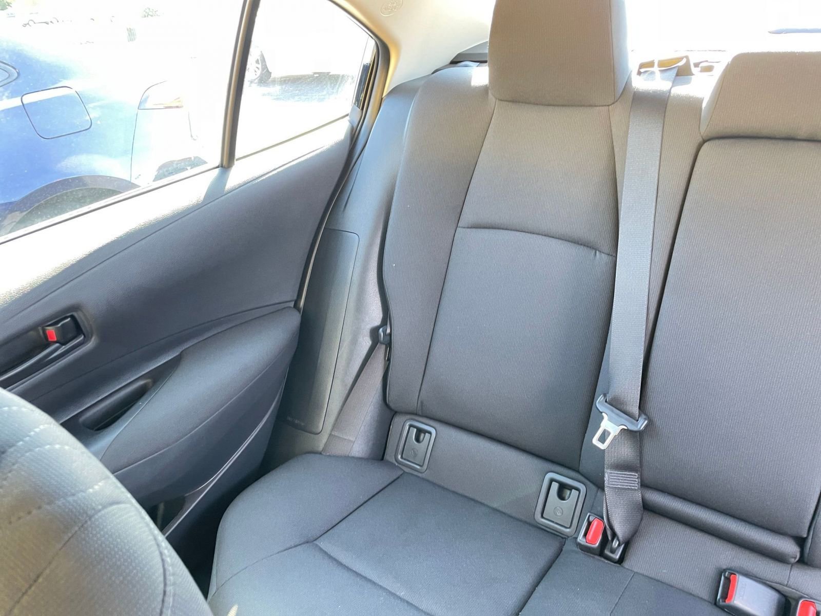 Used 2025 Toyota Corolla LE image 39