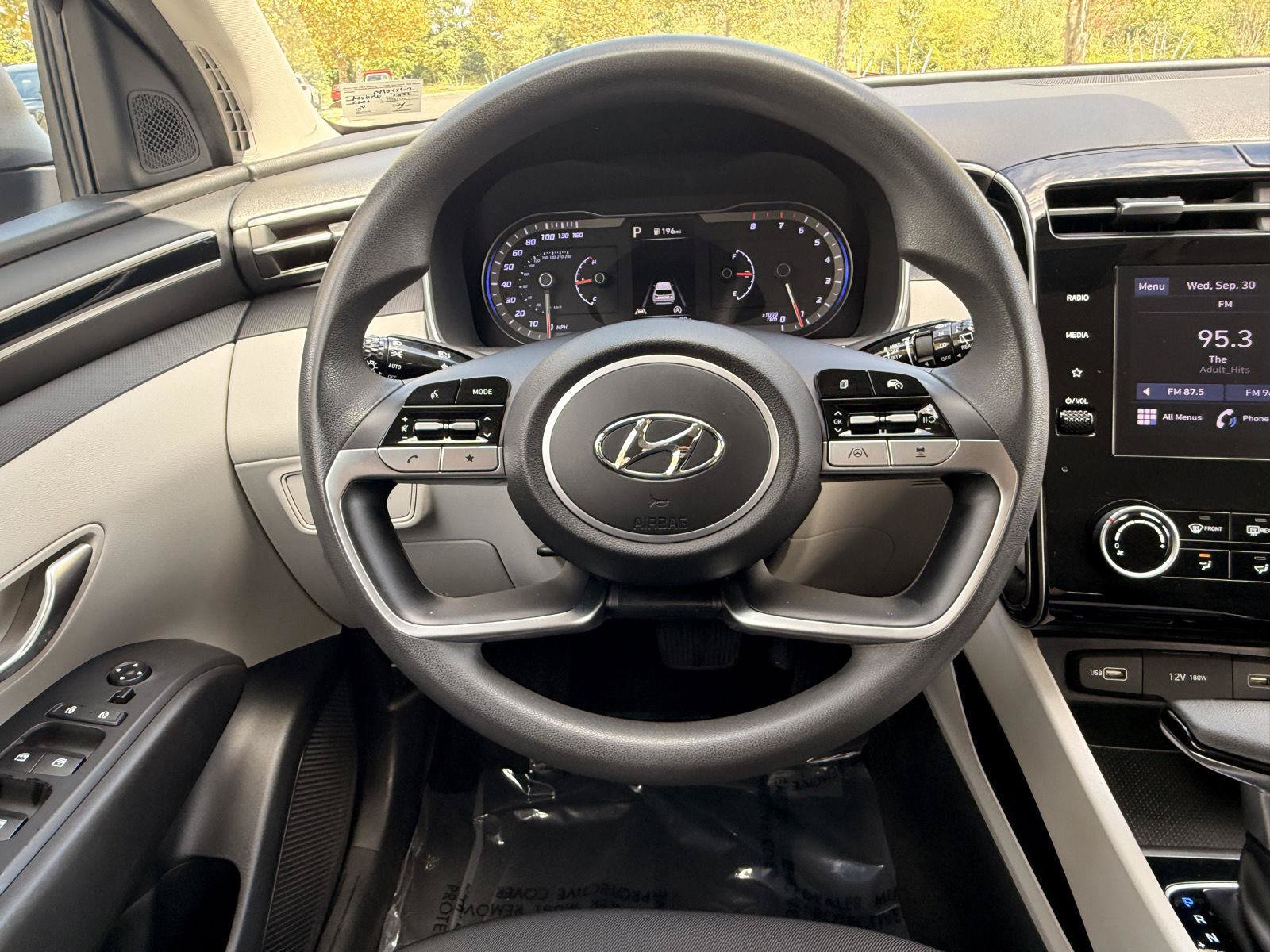 Used 2022 Hyundai Tucson SEL w/ Cargo Package AWD/4WD image 23